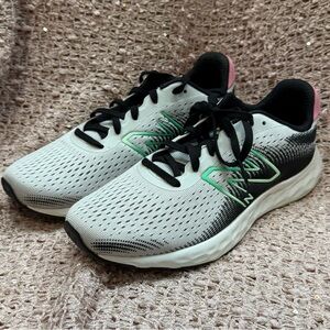 New Balance Athletic Shoes, sz 8.5